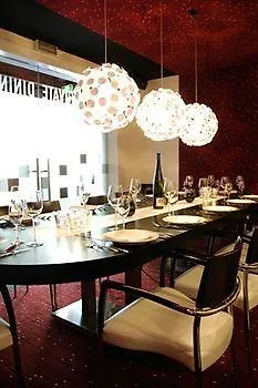 Boetiek Plein Vijf Hotel 4*