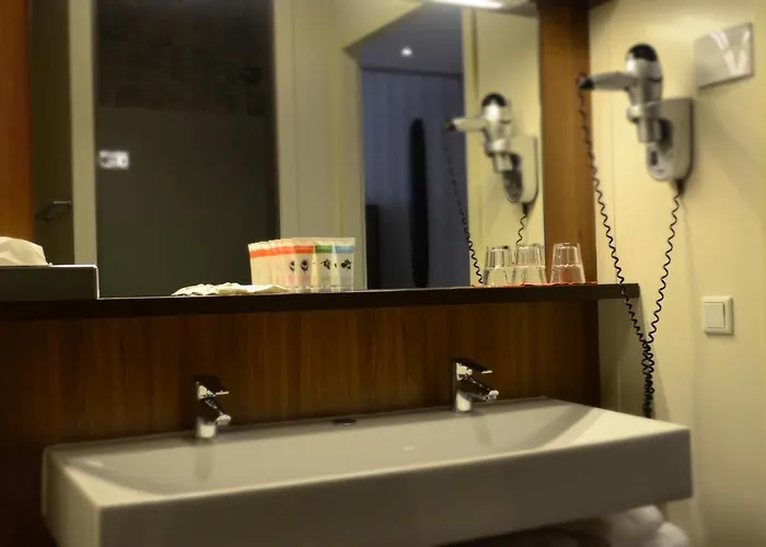 Boetiek Plein Vijf Hotel 4*