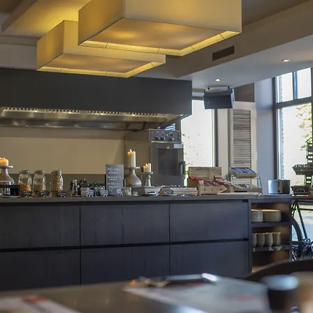 Boetiek Plein Vijf מלון