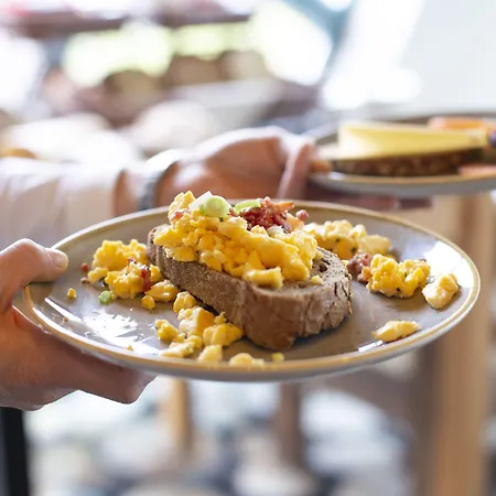 Boetiek Plein Vijf מלון 4*