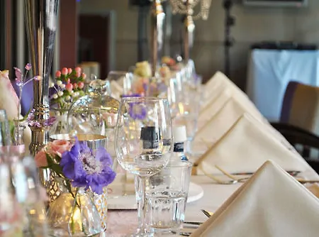 Boetiek Plein Vijf מלון 4*