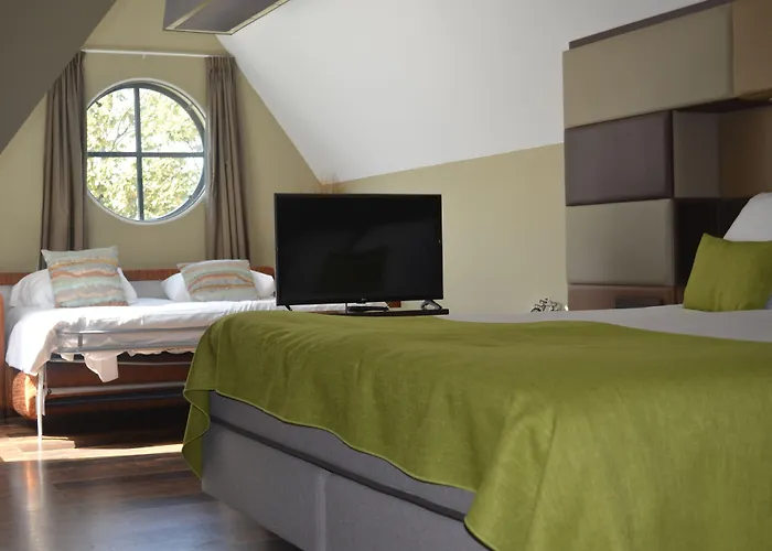 Boetiek Plein Vijf Hotel 4*